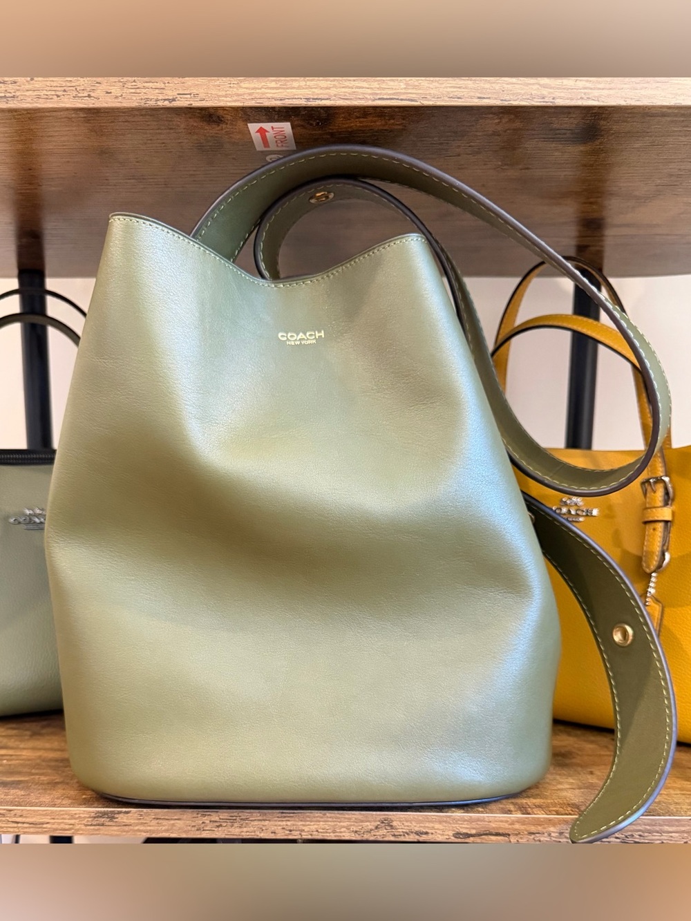 ✨ Rare Find ✨ Coach Olive Green Leather Bleecker Bucket Bag